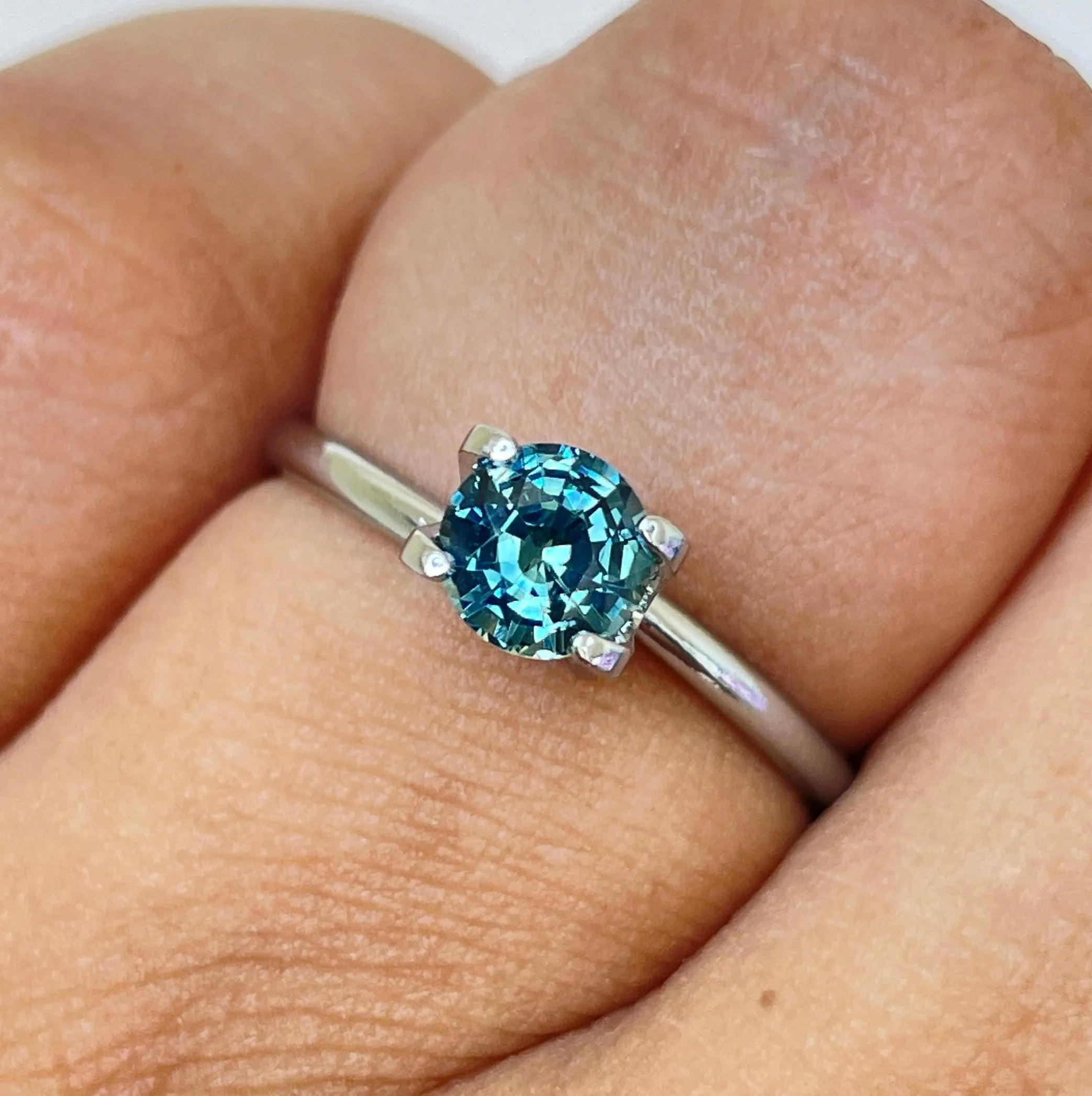 0.92 crt Teal Sapphire/ Green sapphire/ blue green sapphire / parti sapphire/ Engagement Ring/