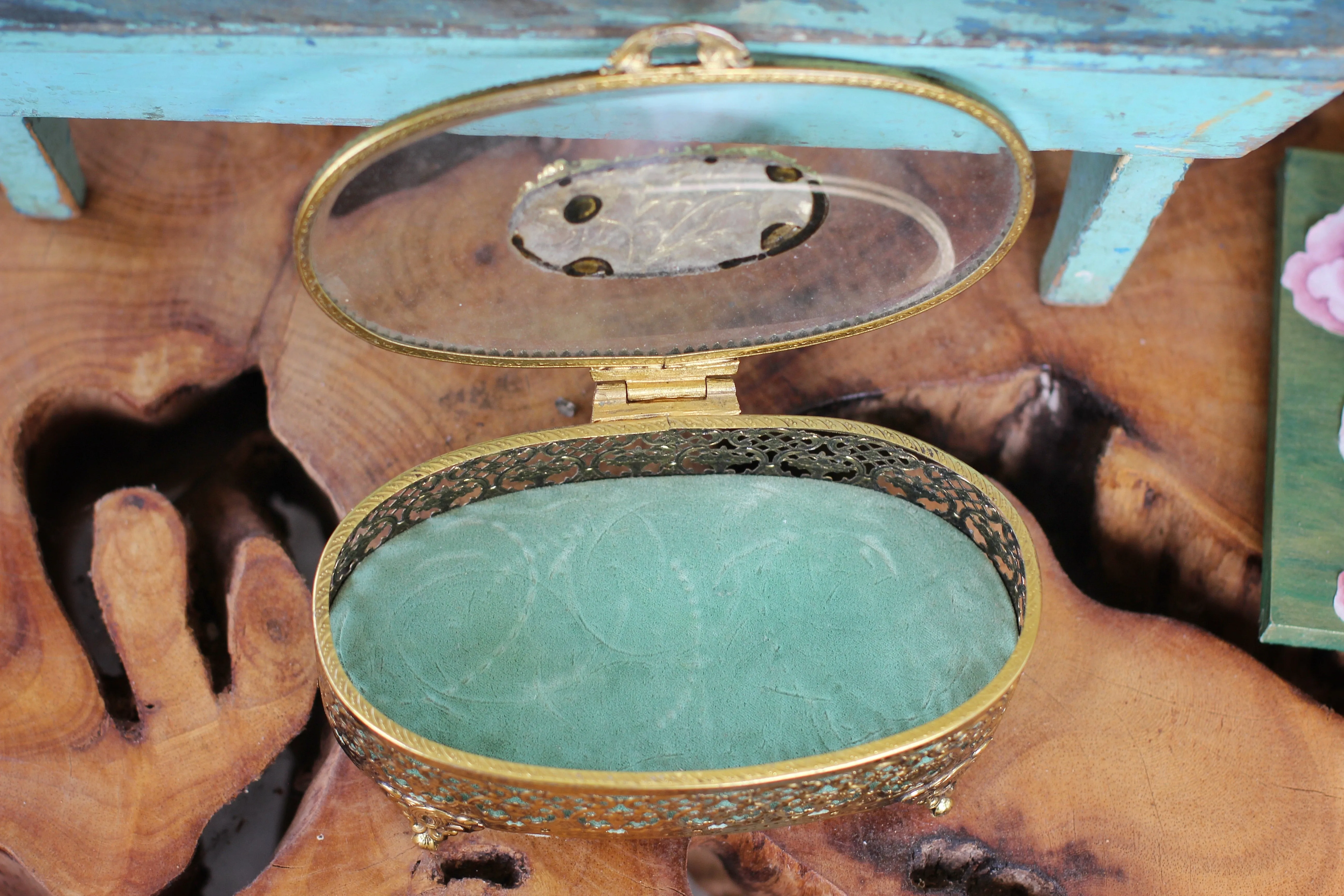 Antique Turquoise Oval Floral Dogwood Jewelry Box