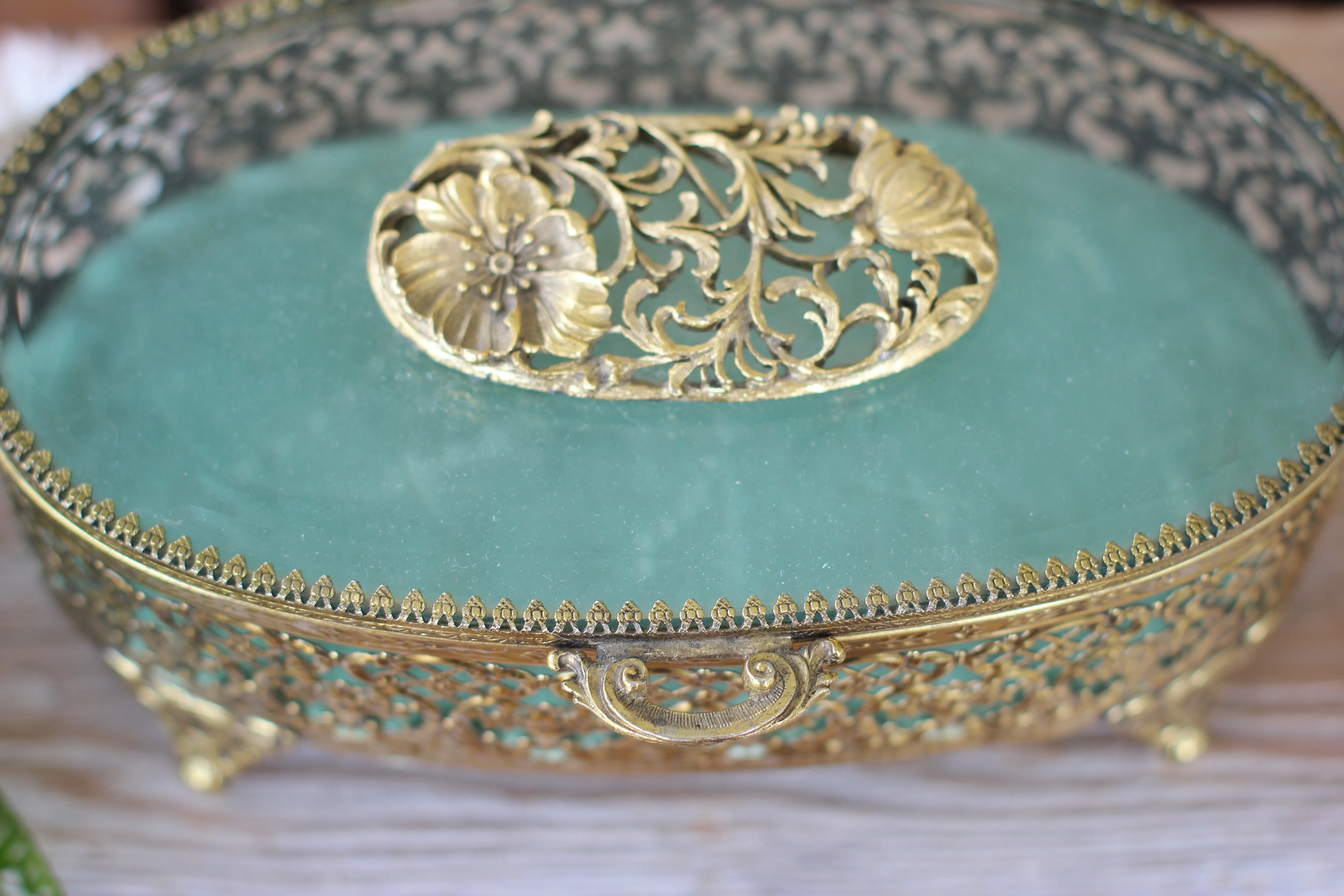 Antique Turquoise Oval Floral Dogwood Jewelry Box