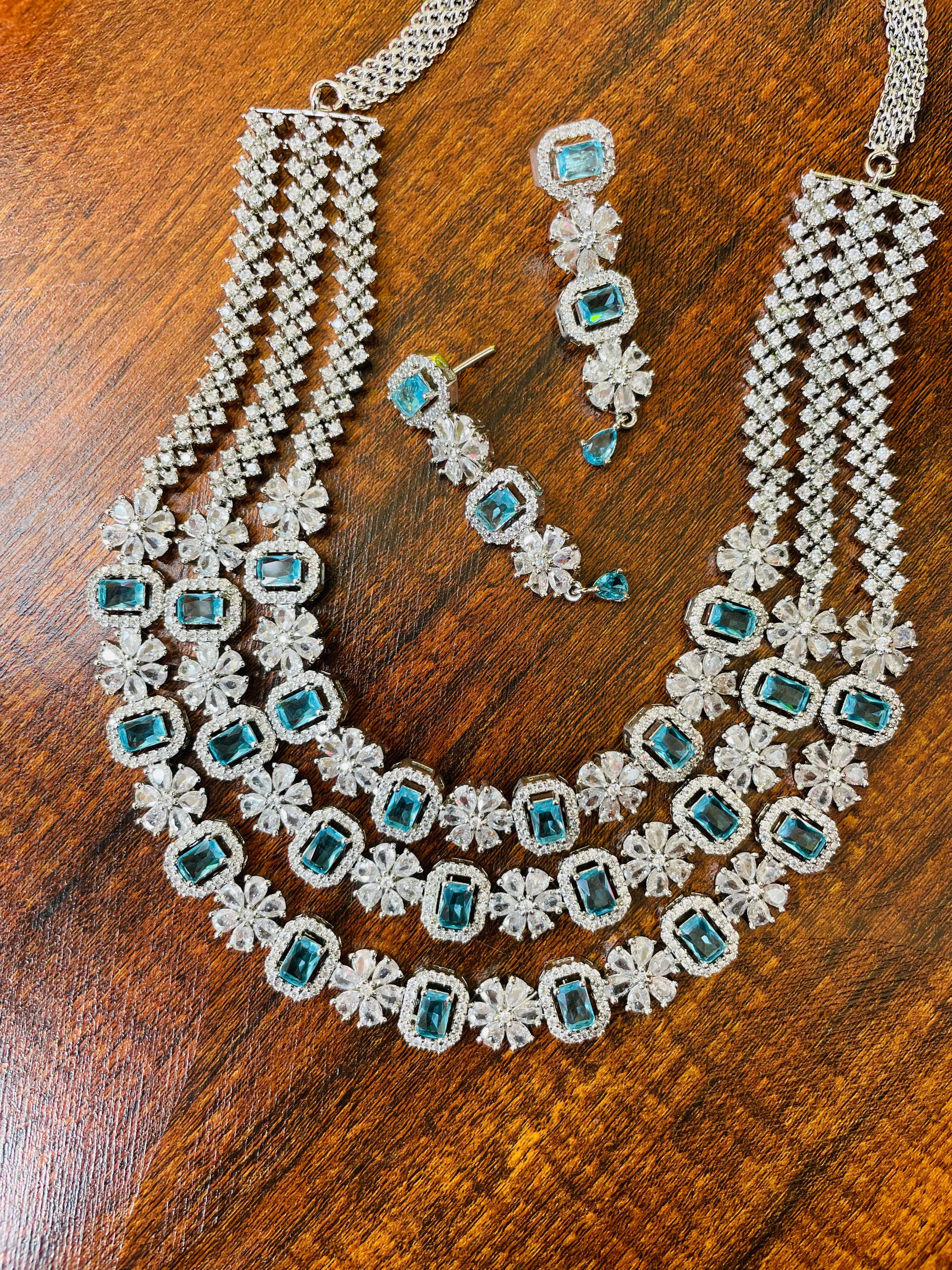 AQUA TRIPLE LAYERED NECKLACE-Elegance49