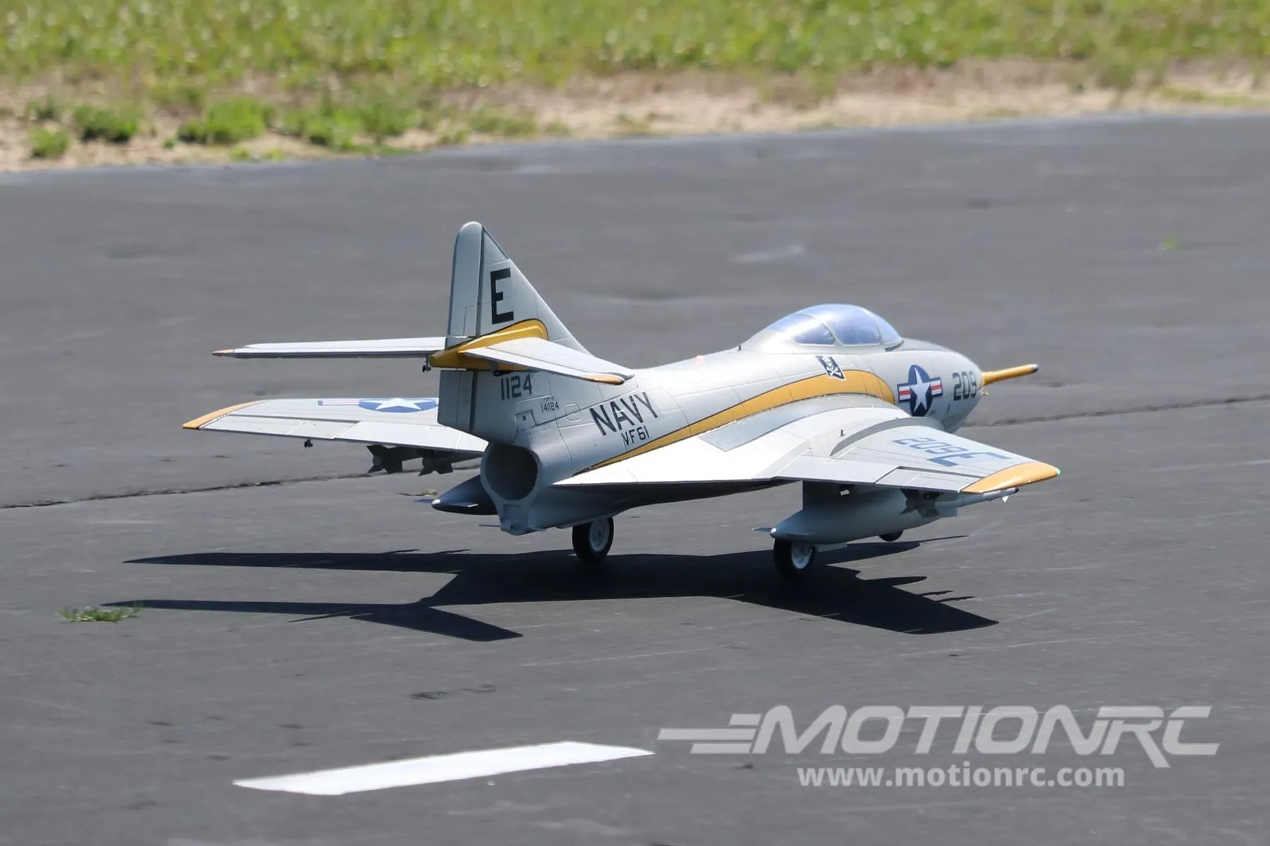 Freewing F9F-8 Cougar Super Scale 80mm EDF - ARF PLUS