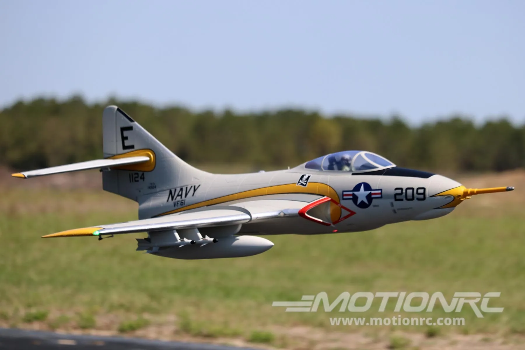 Freewing F9F-8 Cougar Super Scale 80mm EDF with Gyro - PNP