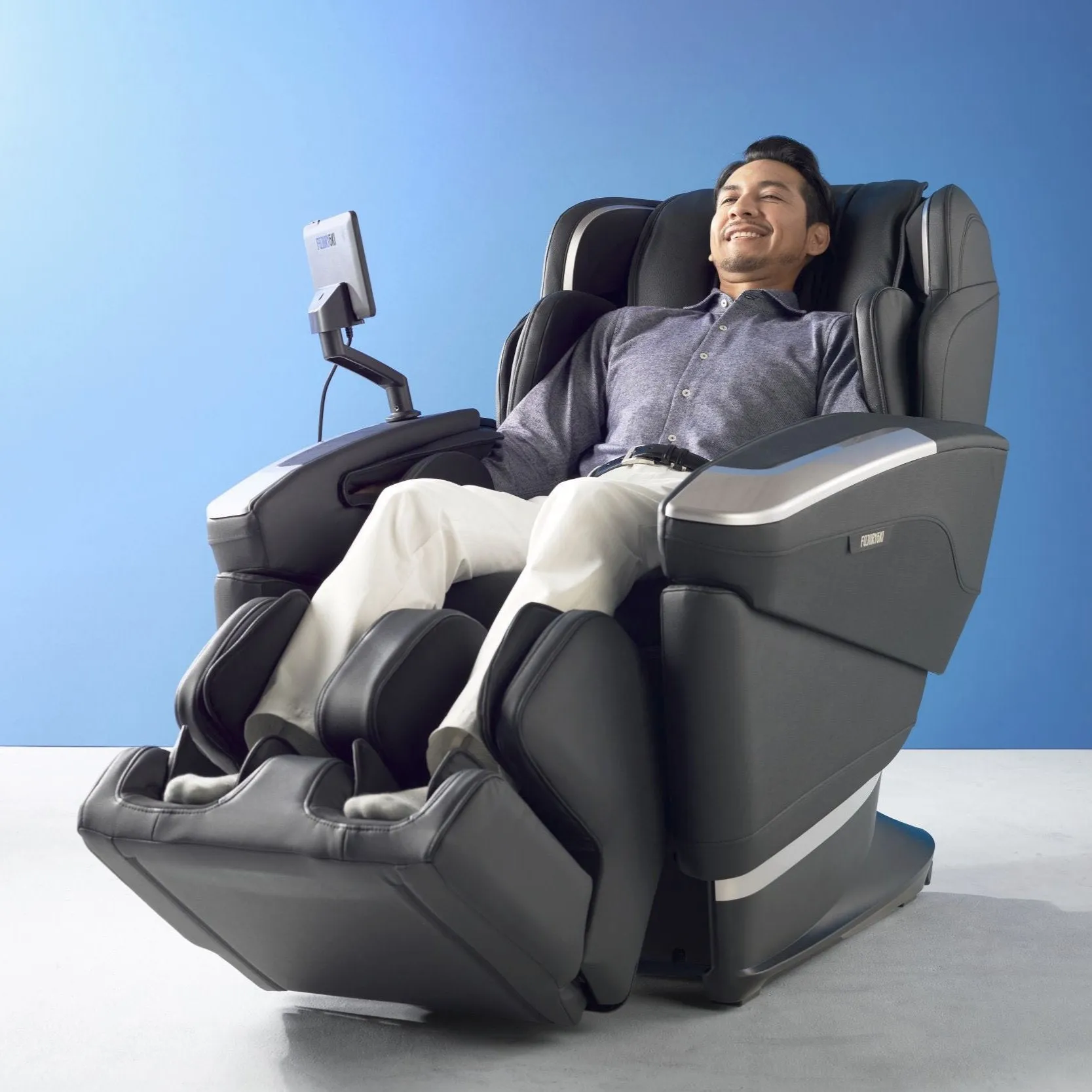 FUJIIRYOKI: Cyber Relax Ai Made in Japan 5D Ai Ultra Premium Massage Chair (JP4000 )