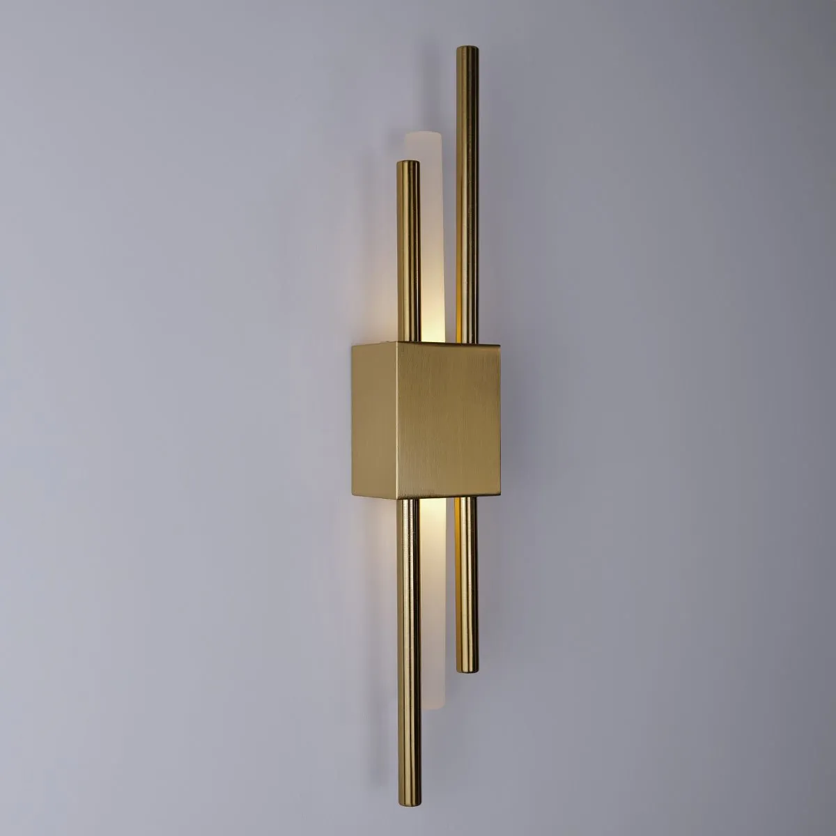 Glitch Wall Light • Gold • Battery • 2 Pack