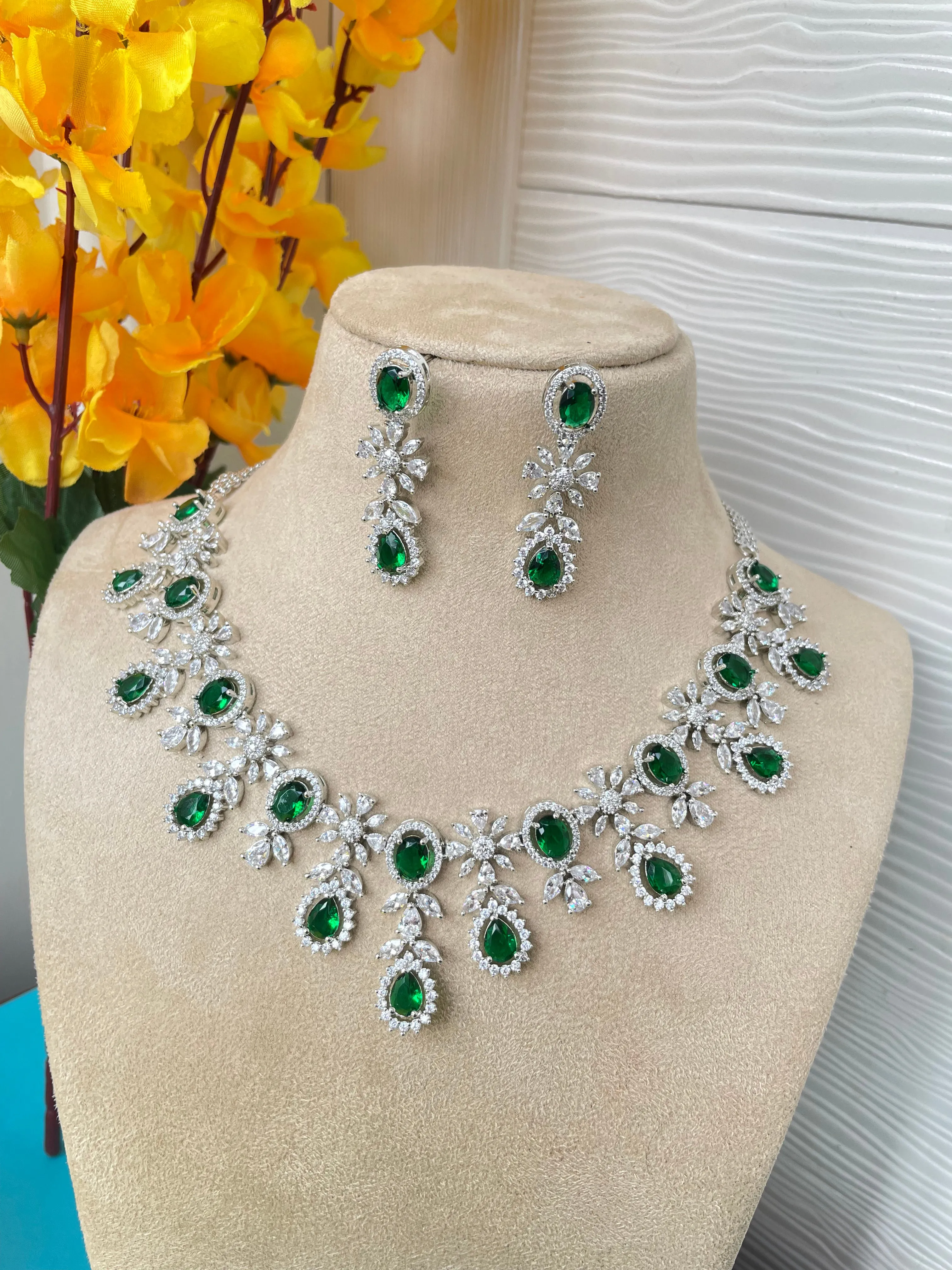 Green Choker Layer Necklace-Elegance4