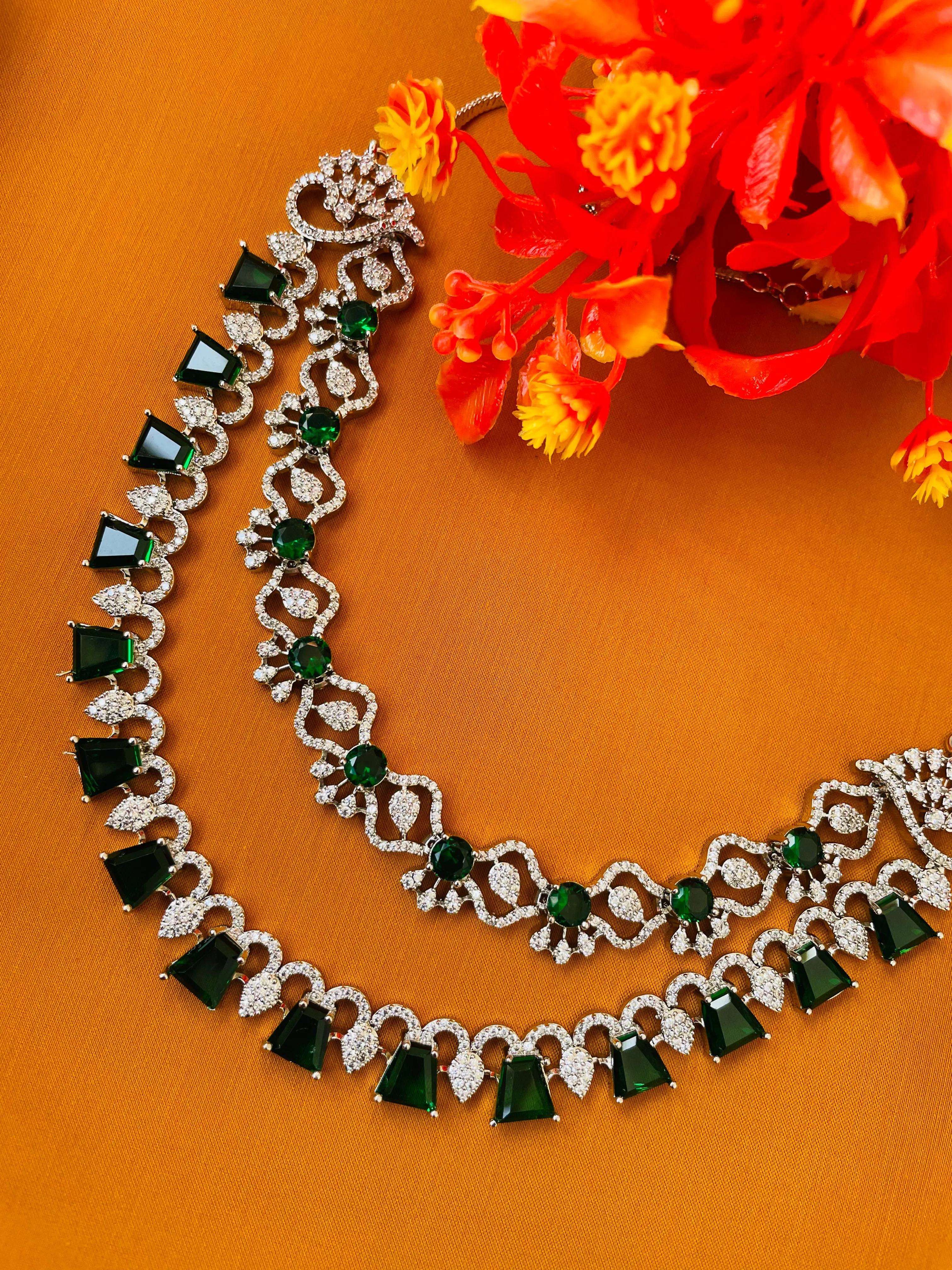 GREEN LAYERED NECKLACE-Elegance121