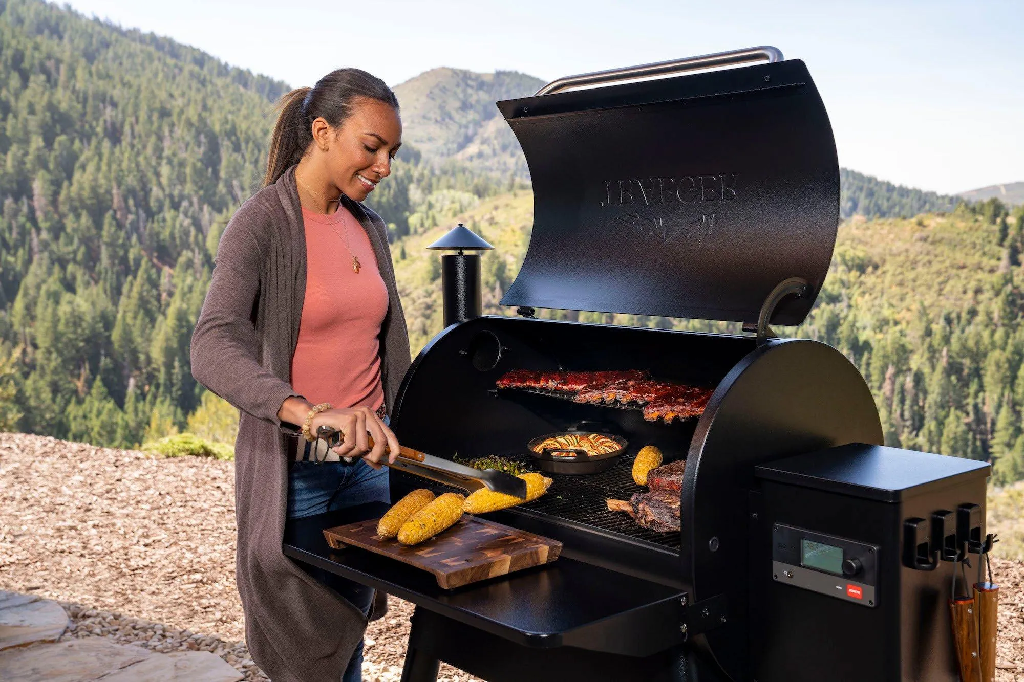 Traeger Pro 780 Black Wood Pellet Grill-TFB57GLE2