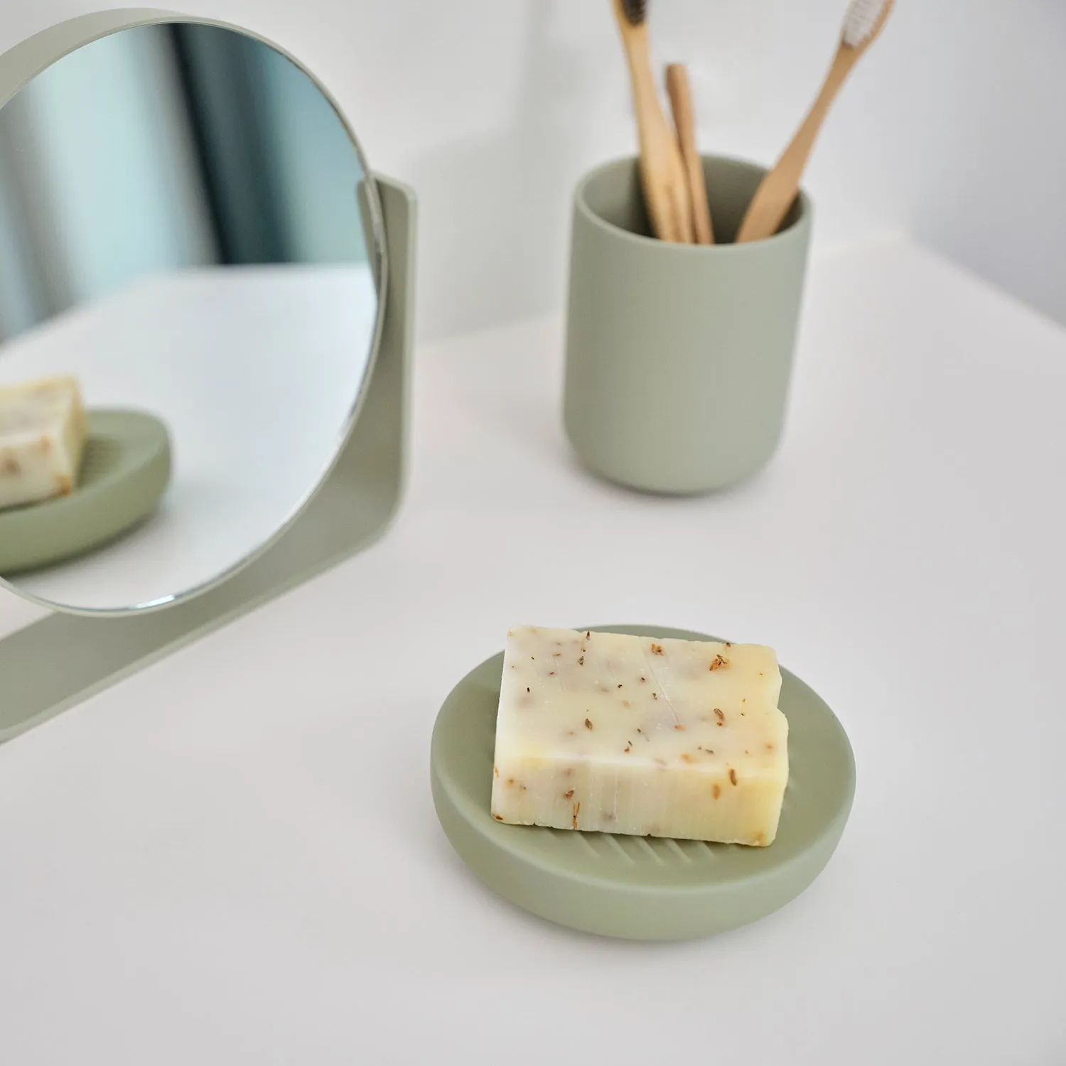 zone denmark | ume toothbrush mug | eucalyptus